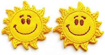 TH Készlet 2 Pici Mini Nap Napsütés Boldog Nyár Aranyos Rajzfilm Varrni Vas a Hímzett Applied Jelvény Jel Javítás Ruha Jelmez