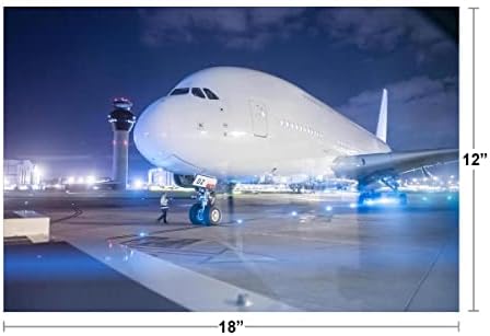 Laminált Mérnök Kommunikál Pilóta Airbus A380 a Kifutón Éjszaka Fotó, Fénykép, Poszter, Szárazon törölhető Tábla 24x16