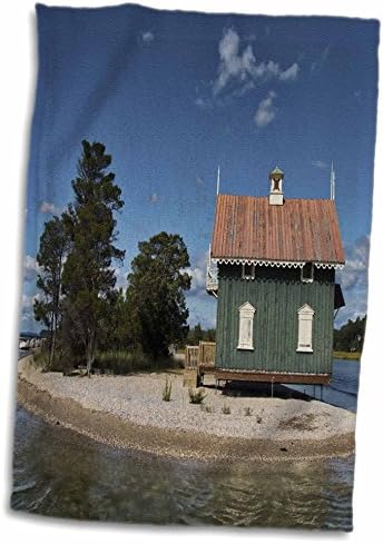 3dRose Roni Chastain Fotózás - Zöld ház a víz, Törölköző (twl-264627-3)